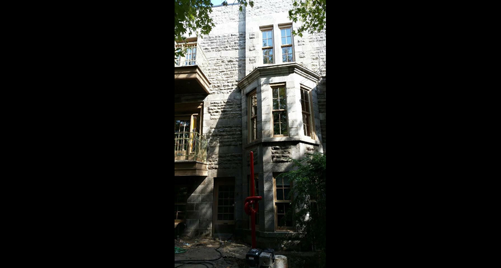 Restauration de facade de pierres St-Marc - Projet de restauration de façades de pierres à Montréal.