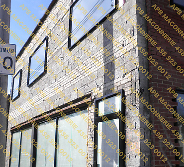 Remise a neuf de facade de batiment commercial - Projet de briquetage maconnerie remise a neuf de facade batiment commercial Pose de blocs architecturaux de type Arriscraft et de brique d argile M1 Lieu Ville de Montreal